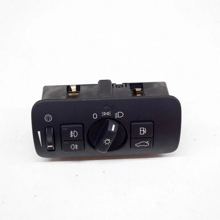 Light switch 30739414
