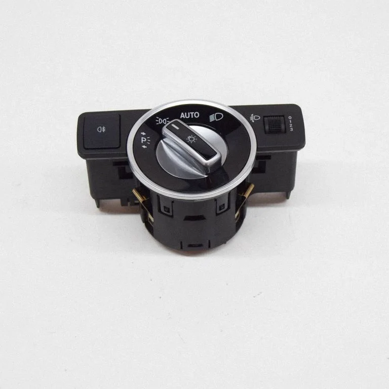 Light switch – Mercedes-Benz CLA-Class C117 X117 W117 (2013-2019)