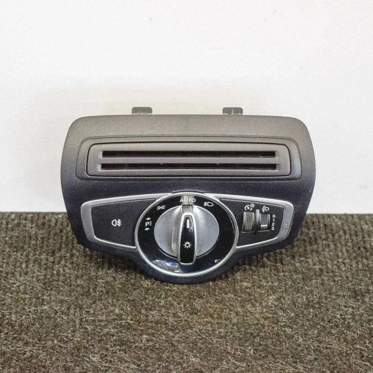 Light switch – Mercedes-Benz C-Class W205 (2014-2021)
