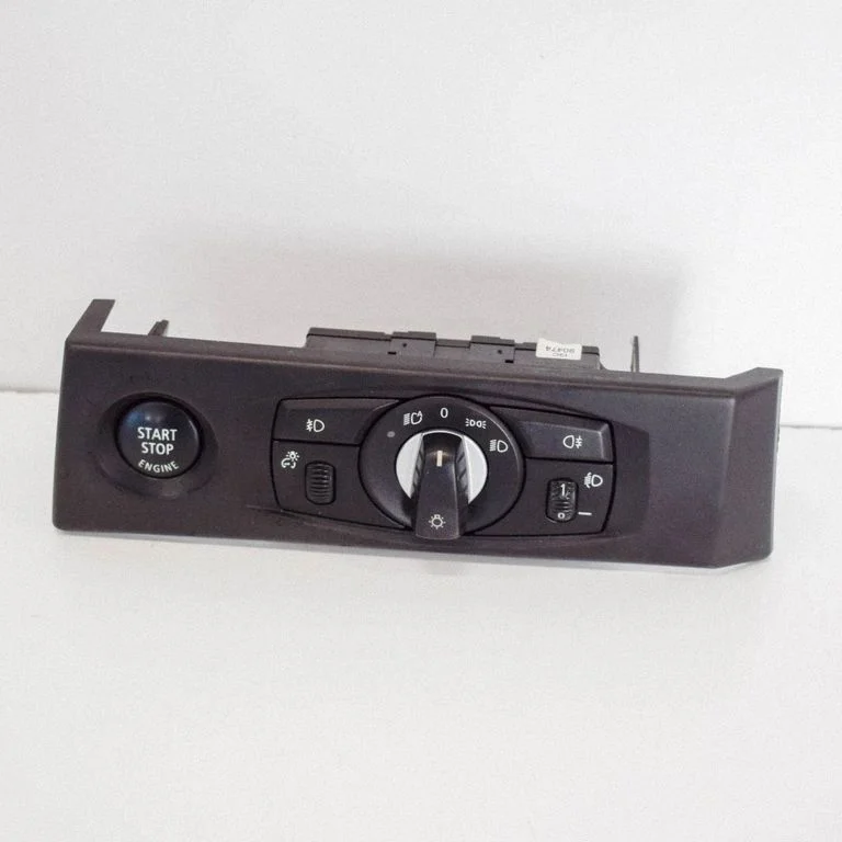 Przełącznik świateł – BMW Seria 5 E60 E61 (2004-2010)