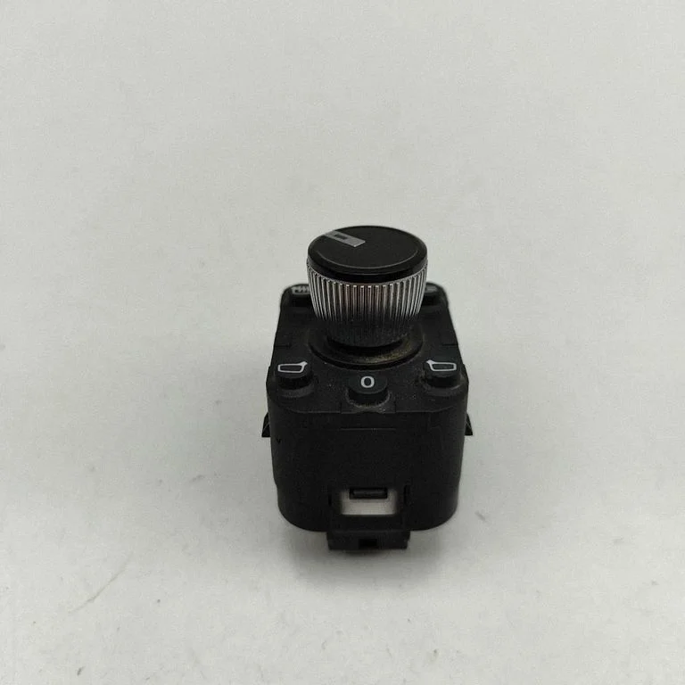 Wing mirror switch – Audi Q4 e-tron (2021-)