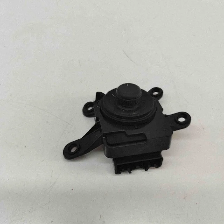 Wing mirror switch 13272182 – Chevrolet Orlando (2011-)