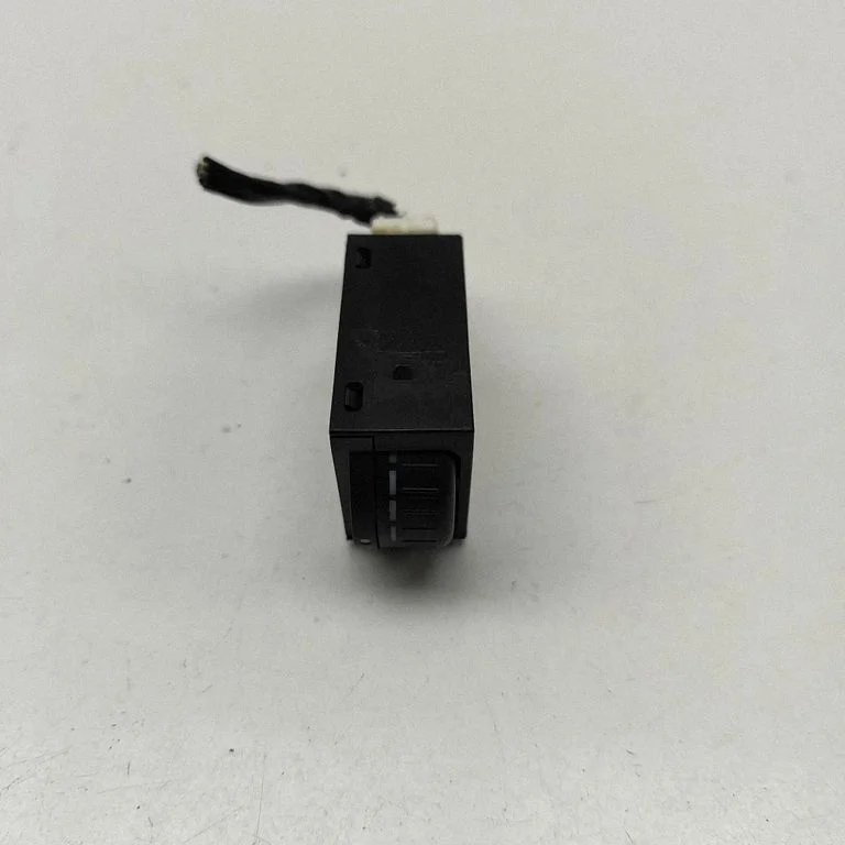 Regulator poziomu reflektorów 83002AG000 – Subaru Forester SJ (2013-2018)