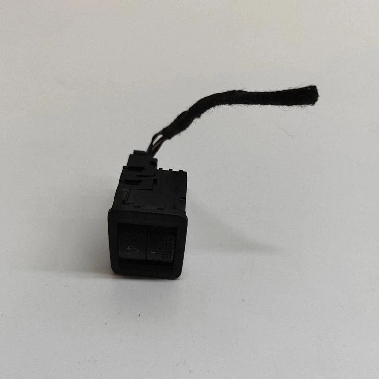 Lukturu augstuma regulēšanas slēdzis 2G0941333