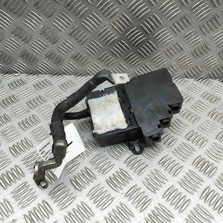 Strāvas izlīdzināšanas relejs 3D0937576A