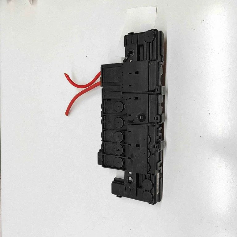 Current control relay – Land Rover Range Rover L405 (2013-2021)