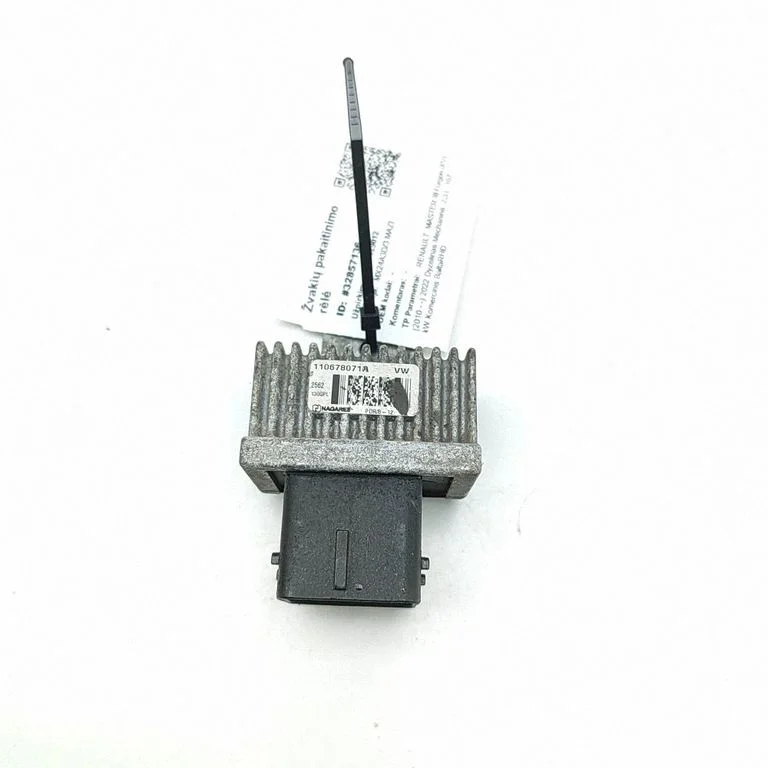 Eelsüüteküünalde relee 110678071R – Renault Master III (2010-2024)