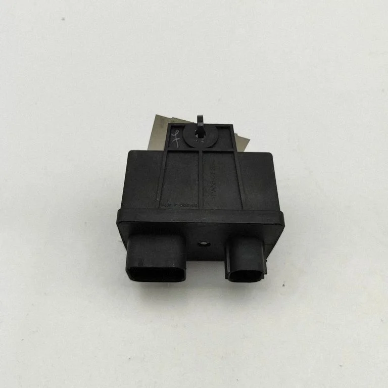 Kvēlsveču priekšuzsildes relejs 0281003058