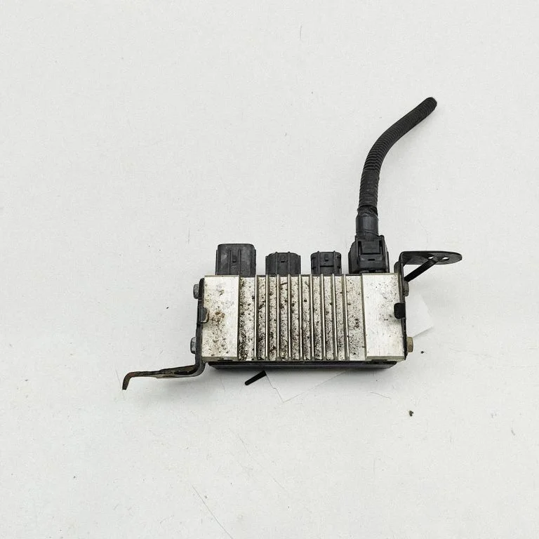 Kvēlsveču priekšuzsildes relejs 285510E010