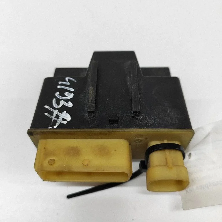Kvēlsveču priekšuzsildes relejs 9662570880