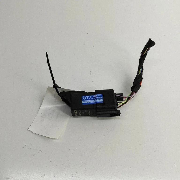 Glow plug pre-heat relay 0281003123