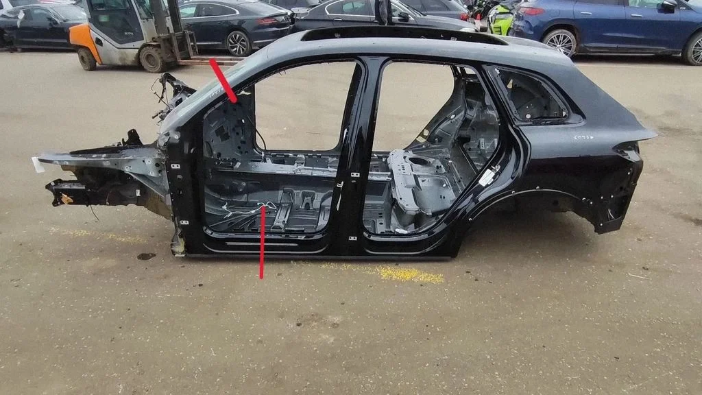 Front quarter panel – left