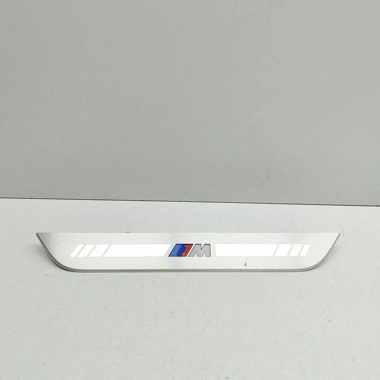 Front sill trim cover 8077338