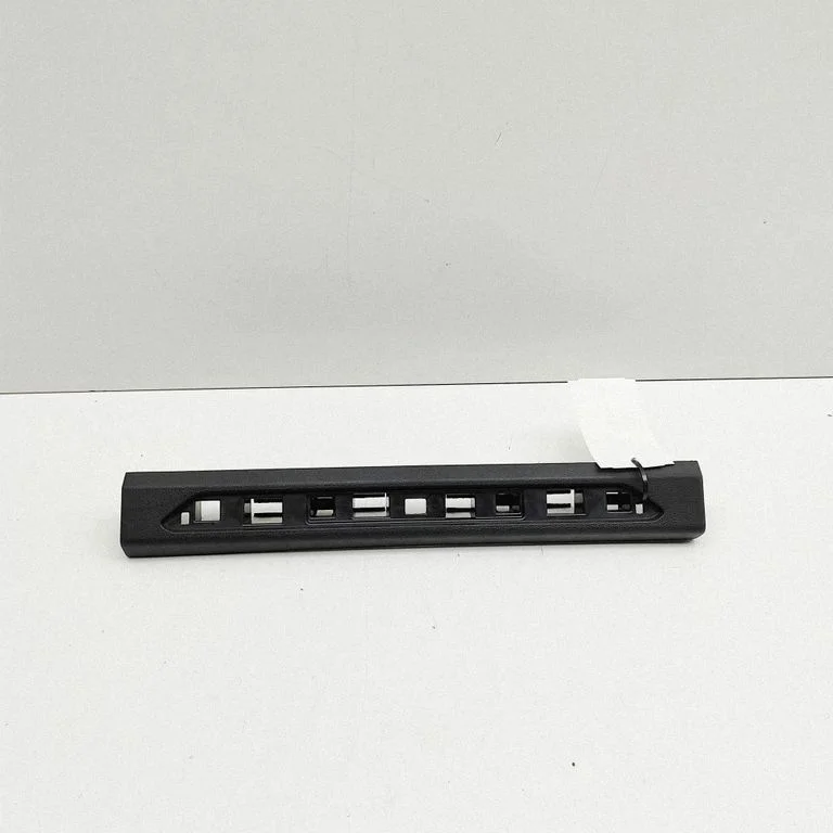 Front sill trim cover 7434240