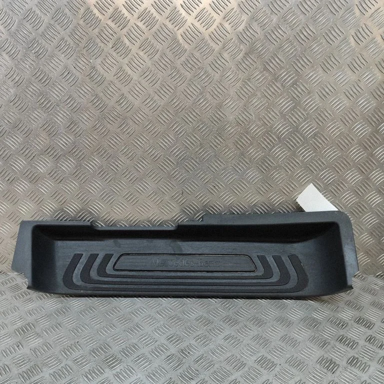 Front sill trim cover – Mercedes-Benz Vito Viano W447 (2014-)