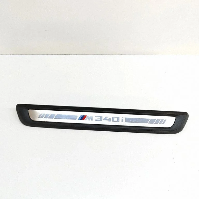 Front sill trim cover 8079724