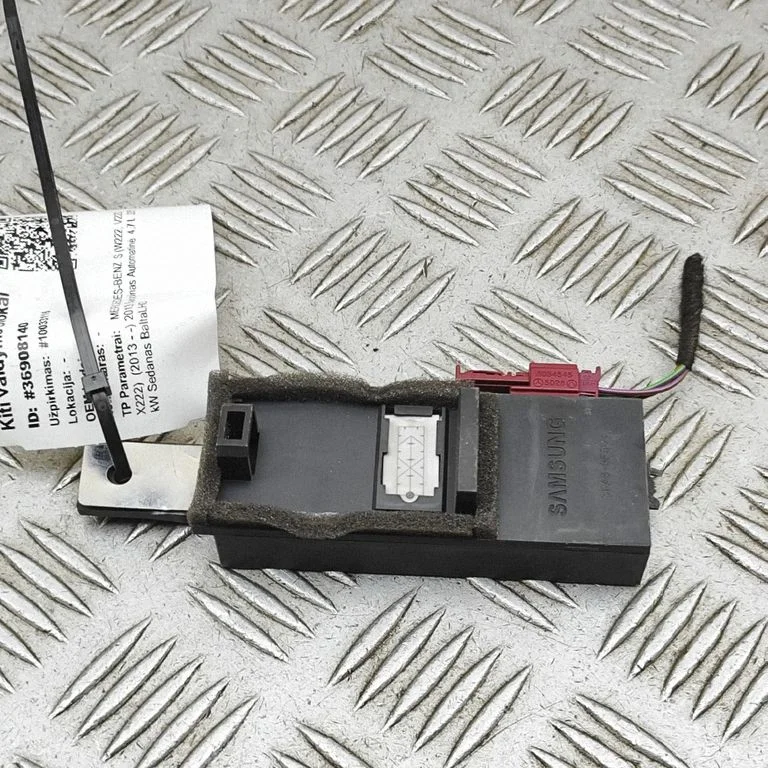 Gaisa kondicioniera/klimata/sildītāja vadības bloks (salonā) A2228350049