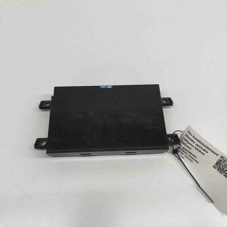 Gaisa kondicioniera/klimata/sildītāja vadības bloks (salonā) – Tesla Model S (2012-)
