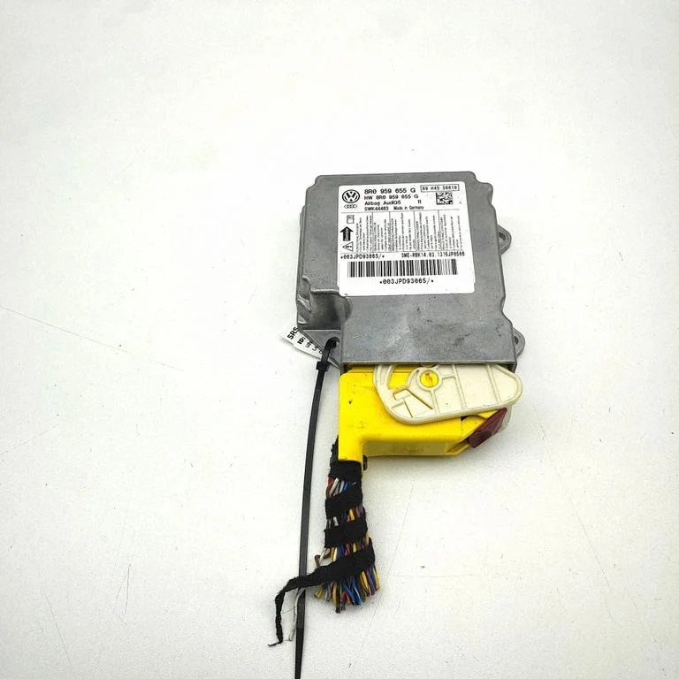 Drošības spilvenu vadības bloks – Audi Q5 SQ5 8R (2008-2017)
