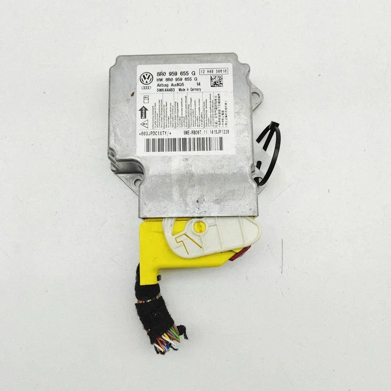 Drošības spilvenu vadības bloks – Audi Q5 SQ5 8R (2008-2017)