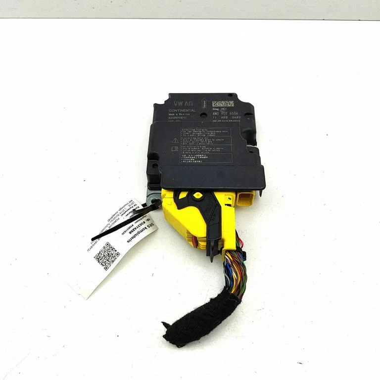 Airbag control unit/module A2C39718711