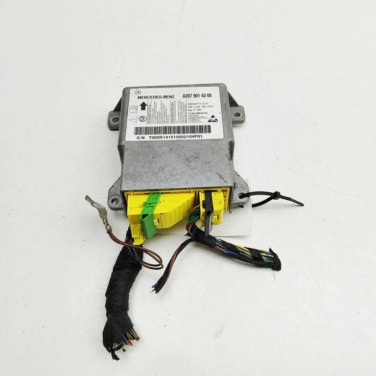 Airbag control unit/module – Mercedes-Benz E-Class C207 W207 (2009-2017)