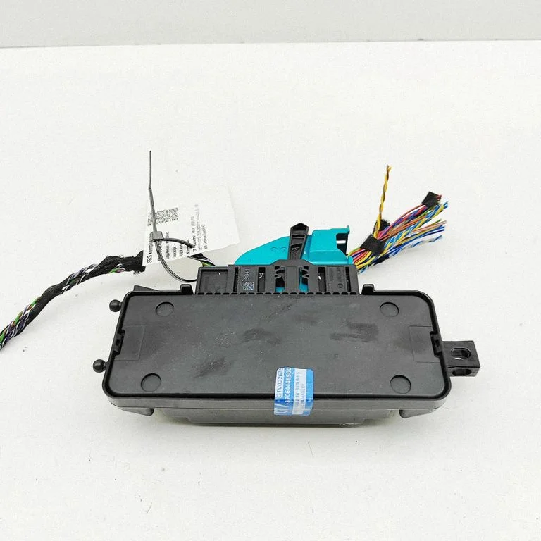 Drošības spilvenu vadības bloks – BMW 3. sērija F30 F35 F31 (2012-2018)