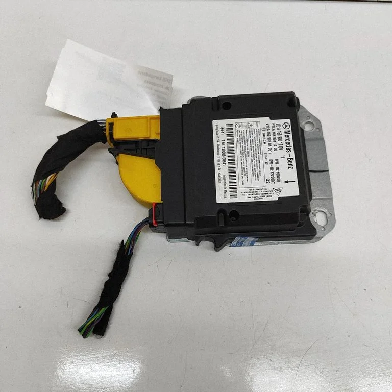 Drošības spilvenu vadības bloks A1669011200