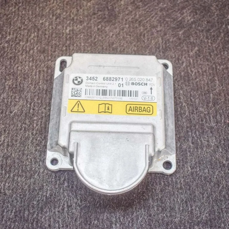 Drošības spilvenu vadības bloks 0265020847