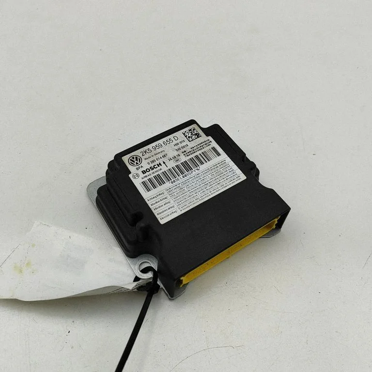 Airbag control unit/module – Volkswagen Amarok (2010-2020)