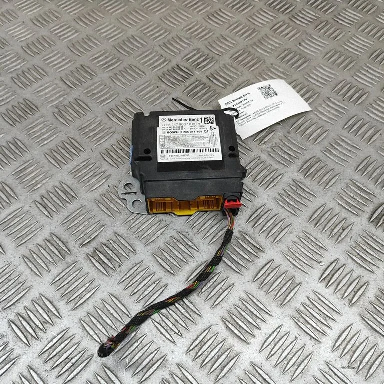 Drošības spilvenu vadības bloks A4479001000