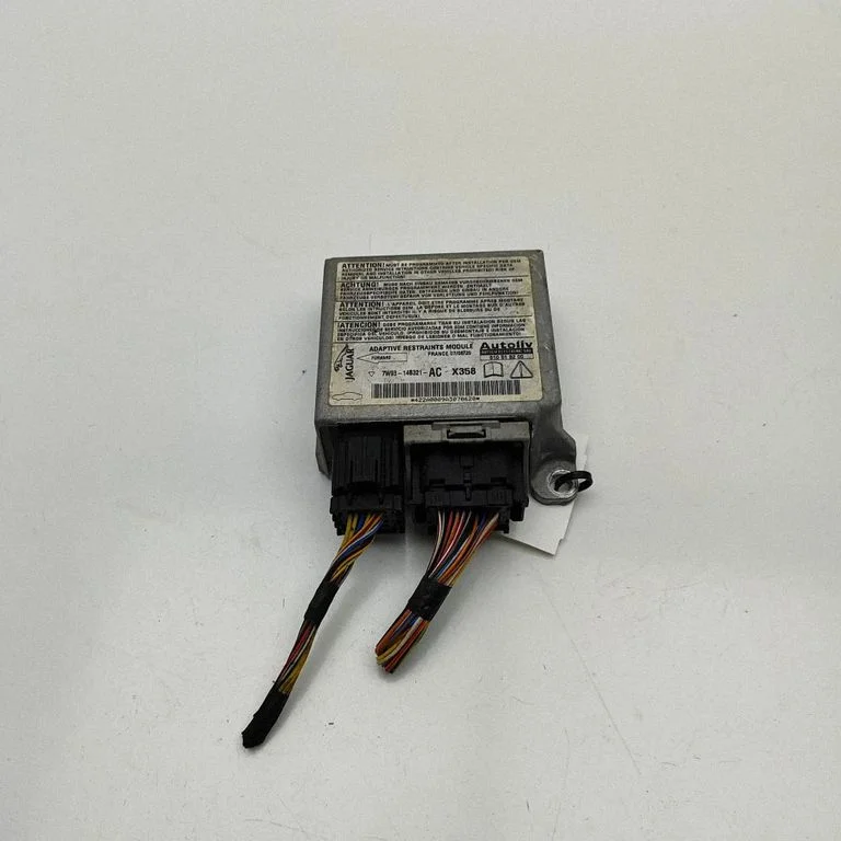 Drošības spilvenu vadības bloks 7W9314B321AC