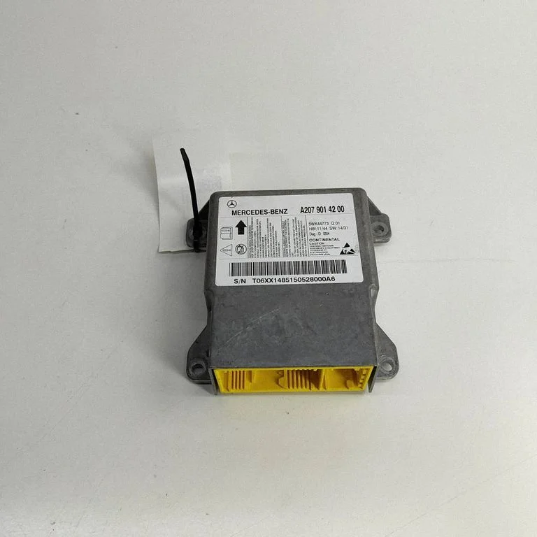 Drošības spilvenu vadības bloks A2079014200