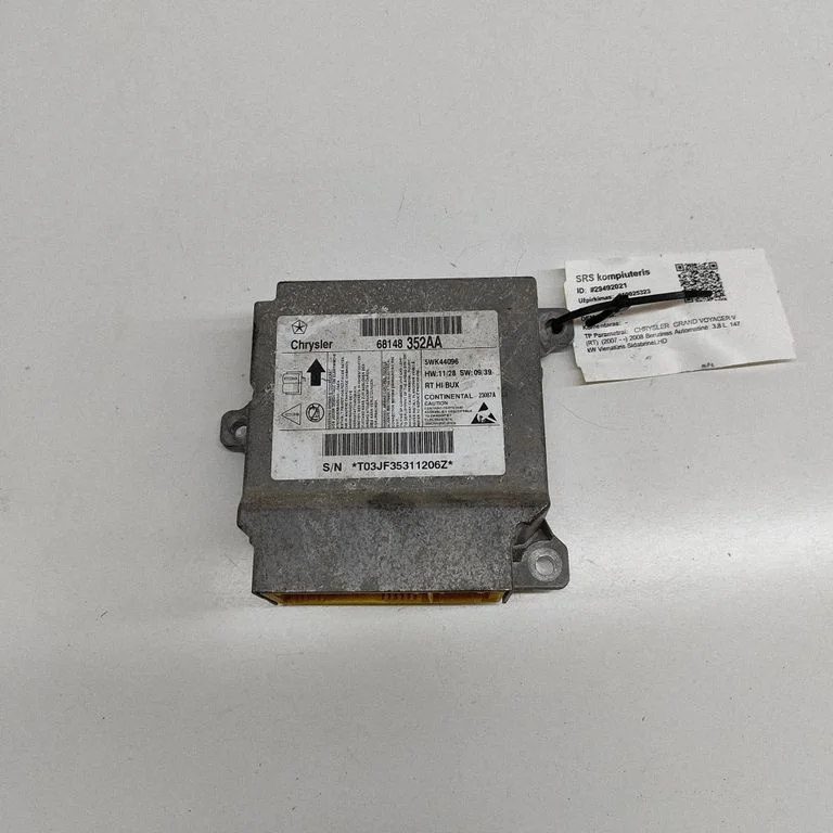 Turvapatjade juhtplokk 68148352AA – Chrysler Voyager (2008-2016)