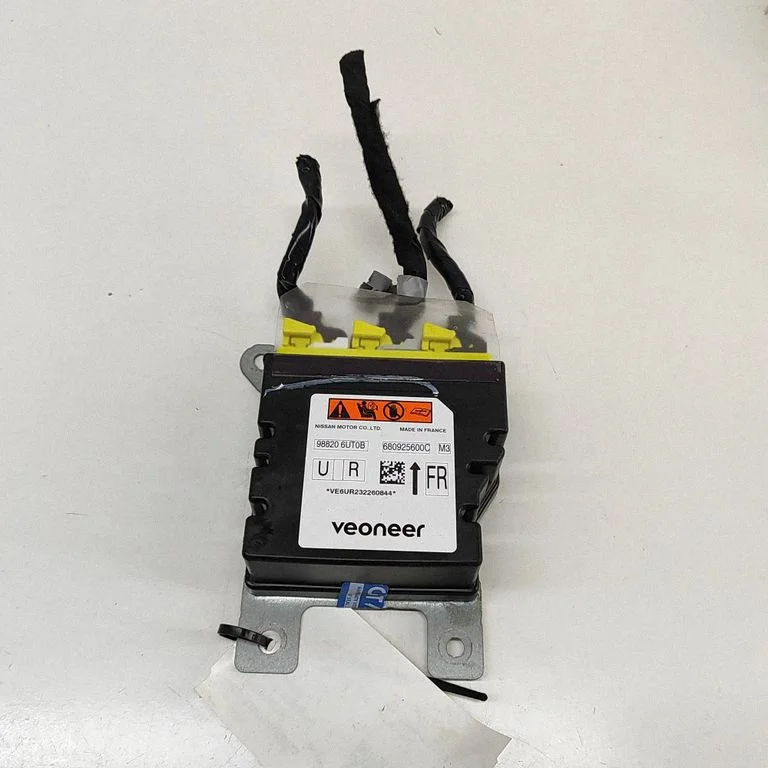 Drošības spilvenu vadības bloks 680925600C