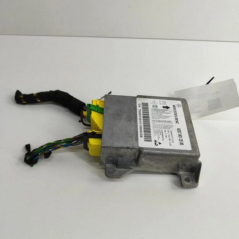 Drošības spilvenu vadības bloks A2079012500