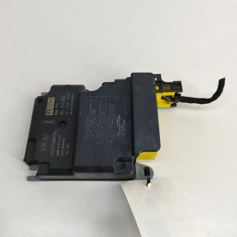 Drošības spilvenu vadības bloks A2C15848602