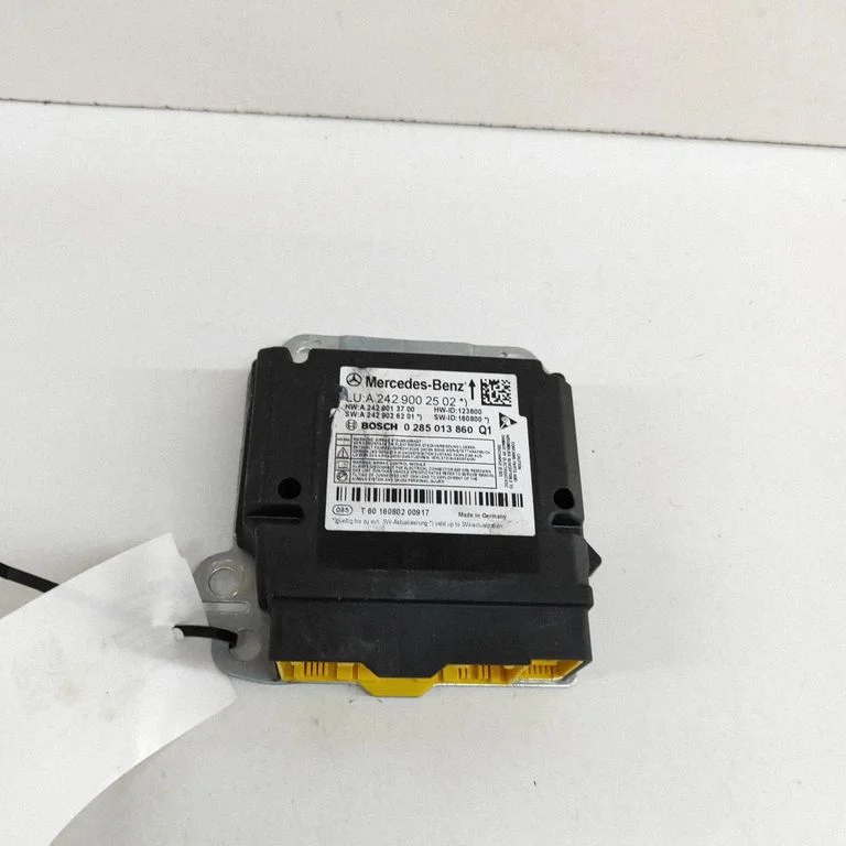 Drošības spilvenu vadības bloks A2429013700