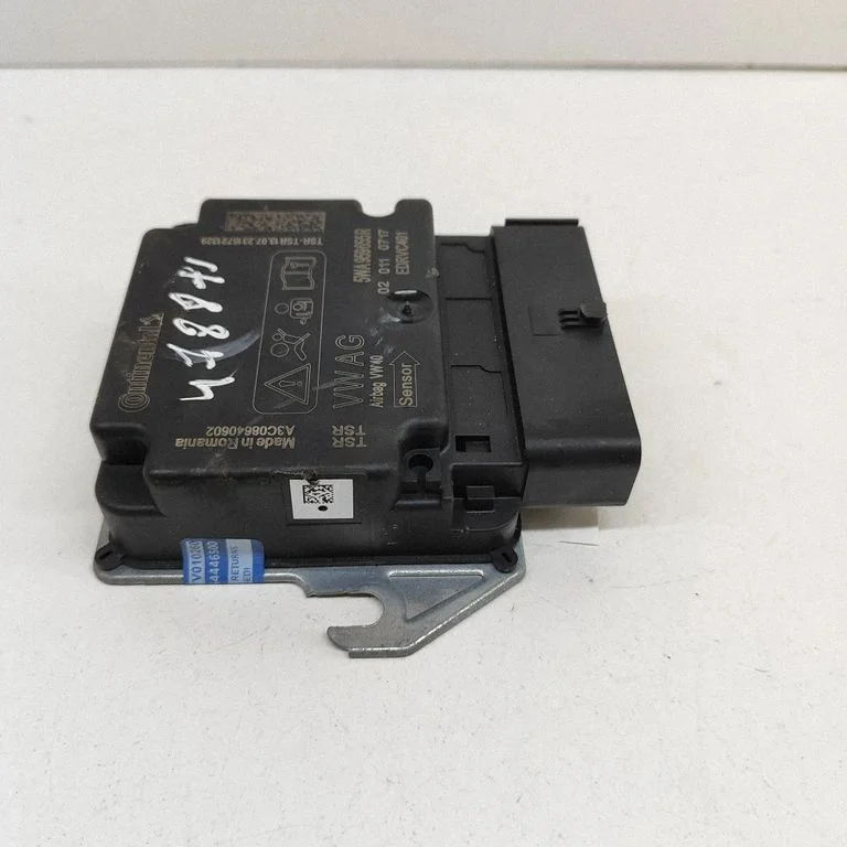 Drošības spilvenu vadības bloks A3C08640602