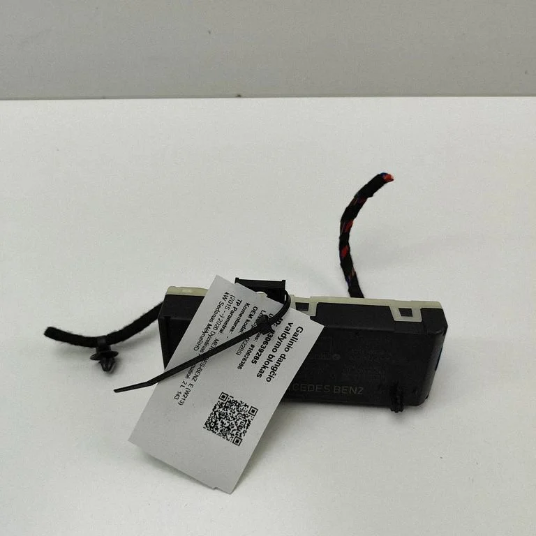Bagāžnieka vāka vadības bloks – Mercedes-Benz E klase W213 (2016-)