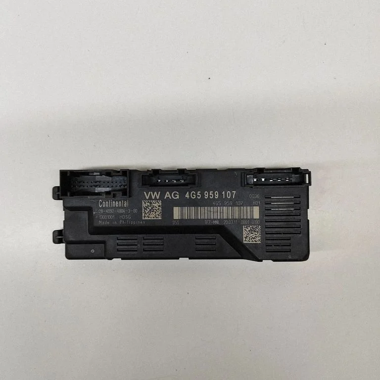 Bagāžnieka vāka vadības bloks 4G5959107
