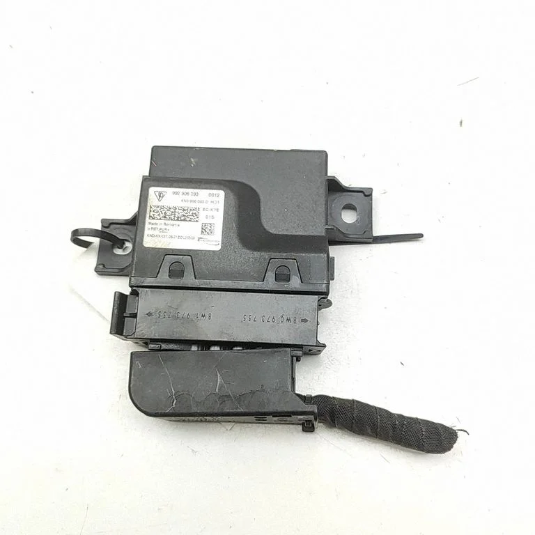 Degvielas sūkņa vadības bloks 4N0906093D