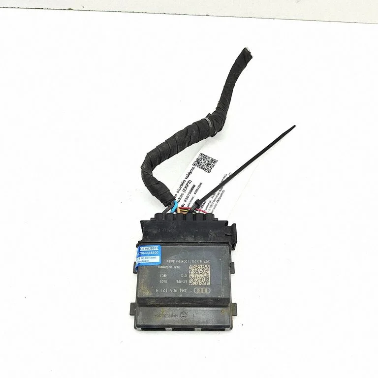 Fuel injection pump control unit/module 4M4906121