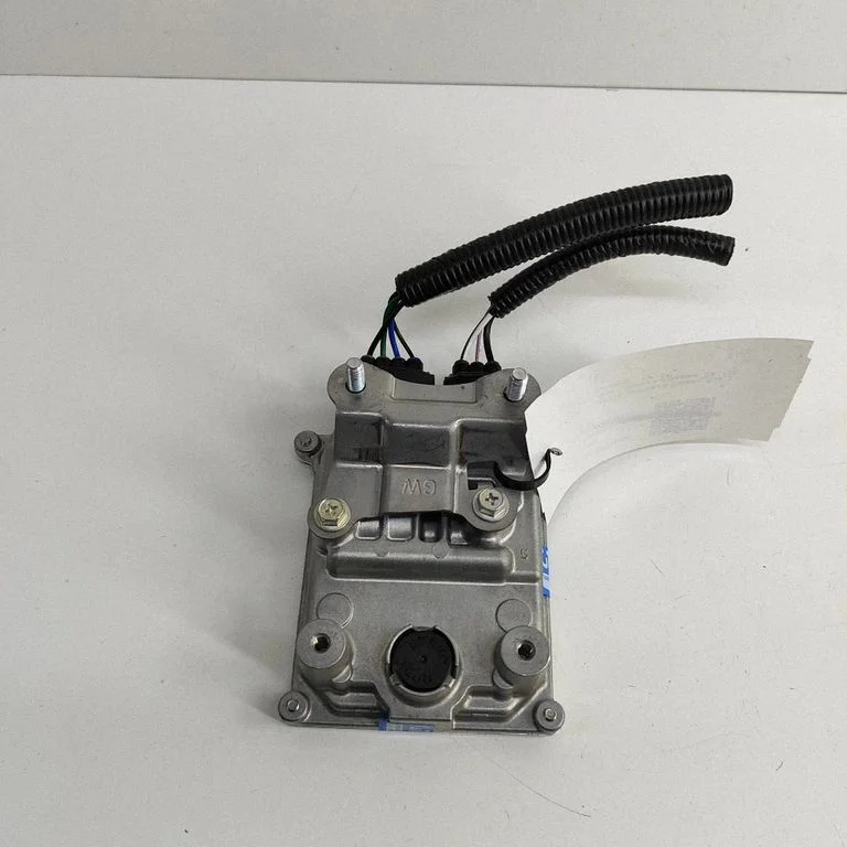 Degvielas sūkņa vadības bloks – Toyota Corolla E210 E21 (2018-)