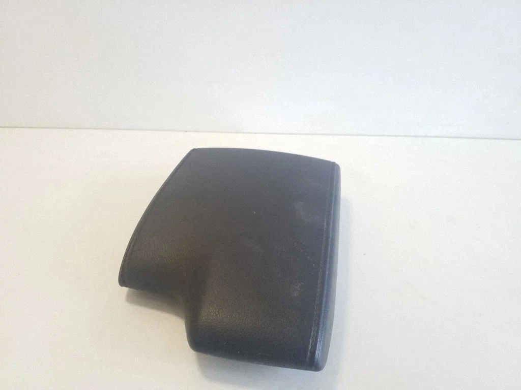 Armrest 58962KK010