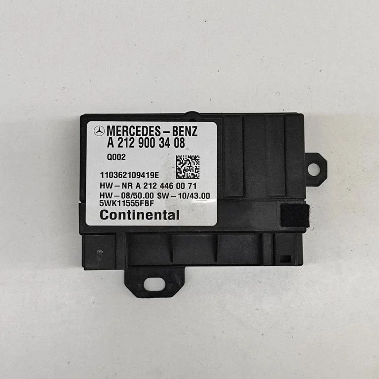 Fuel injection pump control unit/module – Mercedes-Benz C-Class AMG W204 (2007-2014)