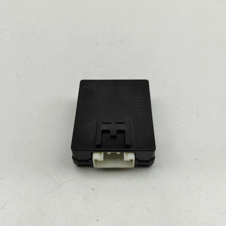 Kesklukustuse juhtplokk FU006K169B – Mazda CX-5 (2012-2017)