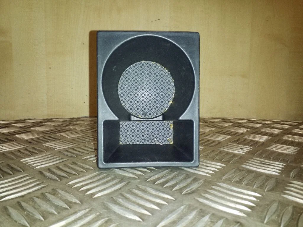 Cup holder front – Toyota Avensis T270 (2009-2012)
