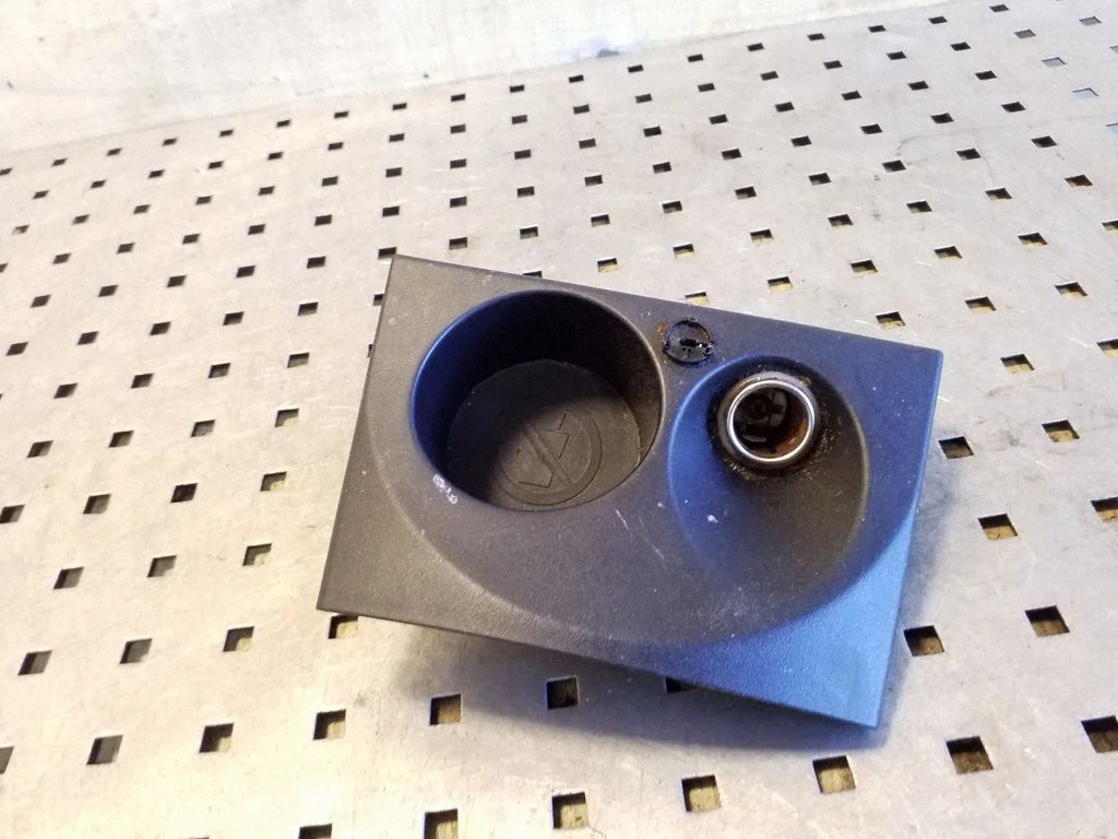 Cup holder front 8011A077