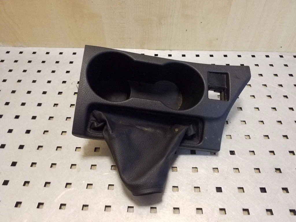 Cup holder front 5880402060